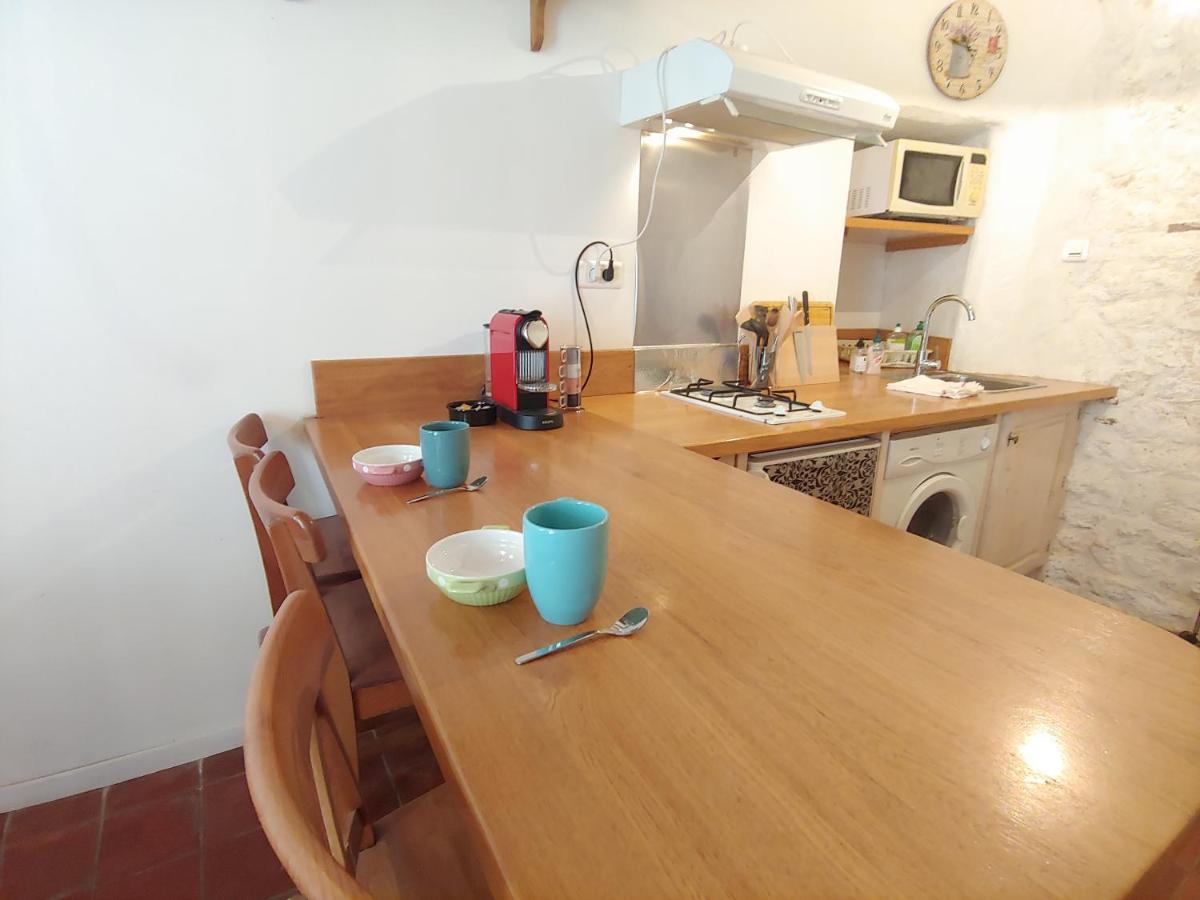 Charmante Maison Arlesienne A L'Ombre Des Arenes, De 2 A 5P Buitenkant foto