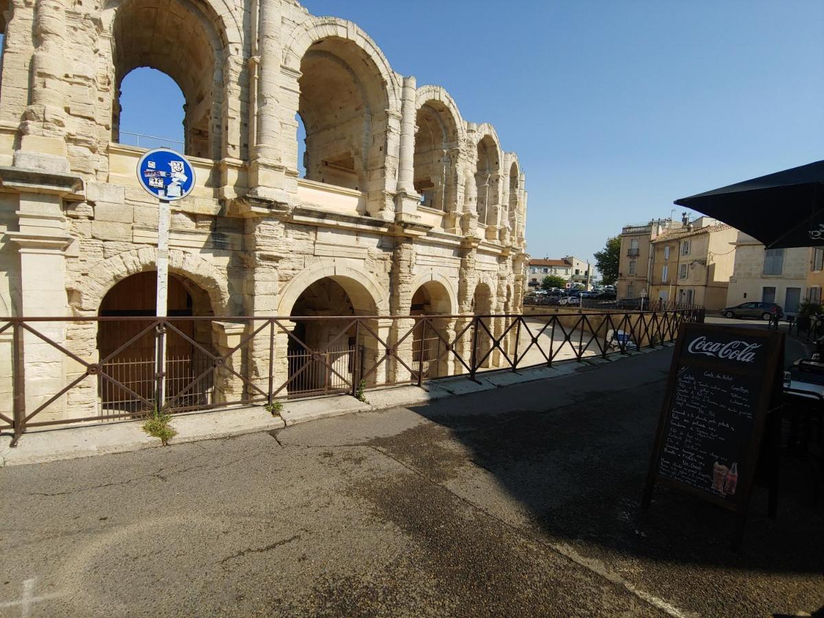 Charmante Maison Arlesienne A L'Ombre Des Arenes, De 2 A 5P Buitenkant foto