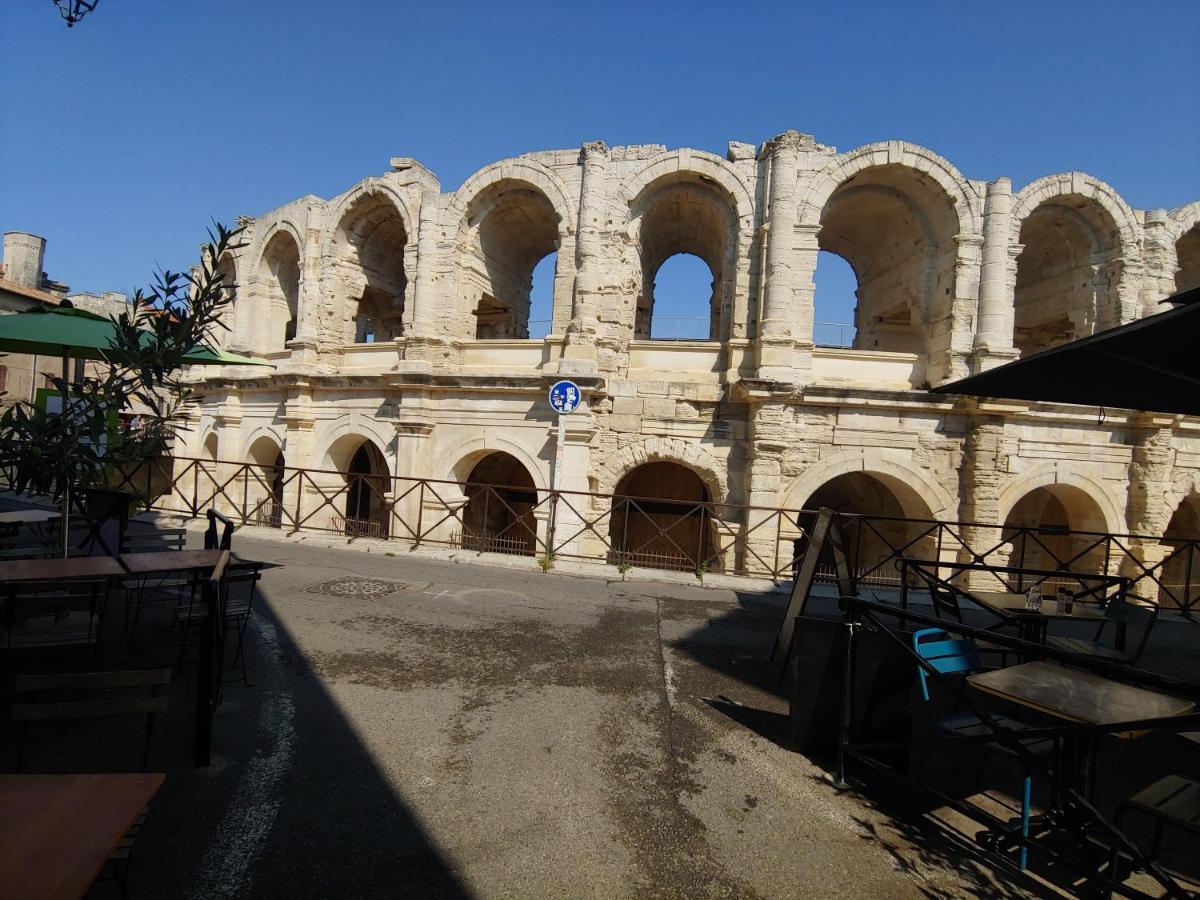 Charmante Maison Arlesienne A L'Ombre Des Arenes, De 2 A 5P Buitenkant foto