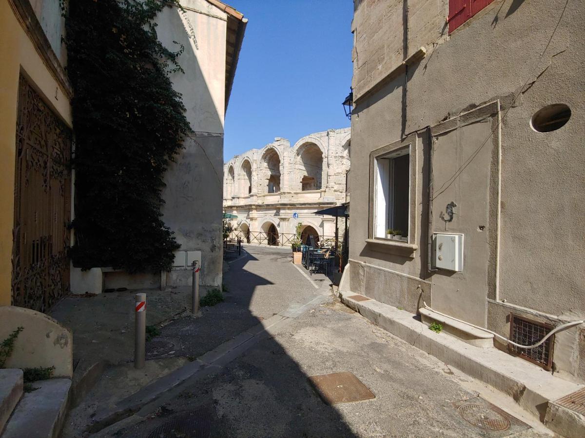 Charmante Maison Arlesienne A L'Ombre Des Arenes, De 2 A 5P Buitenkant foto