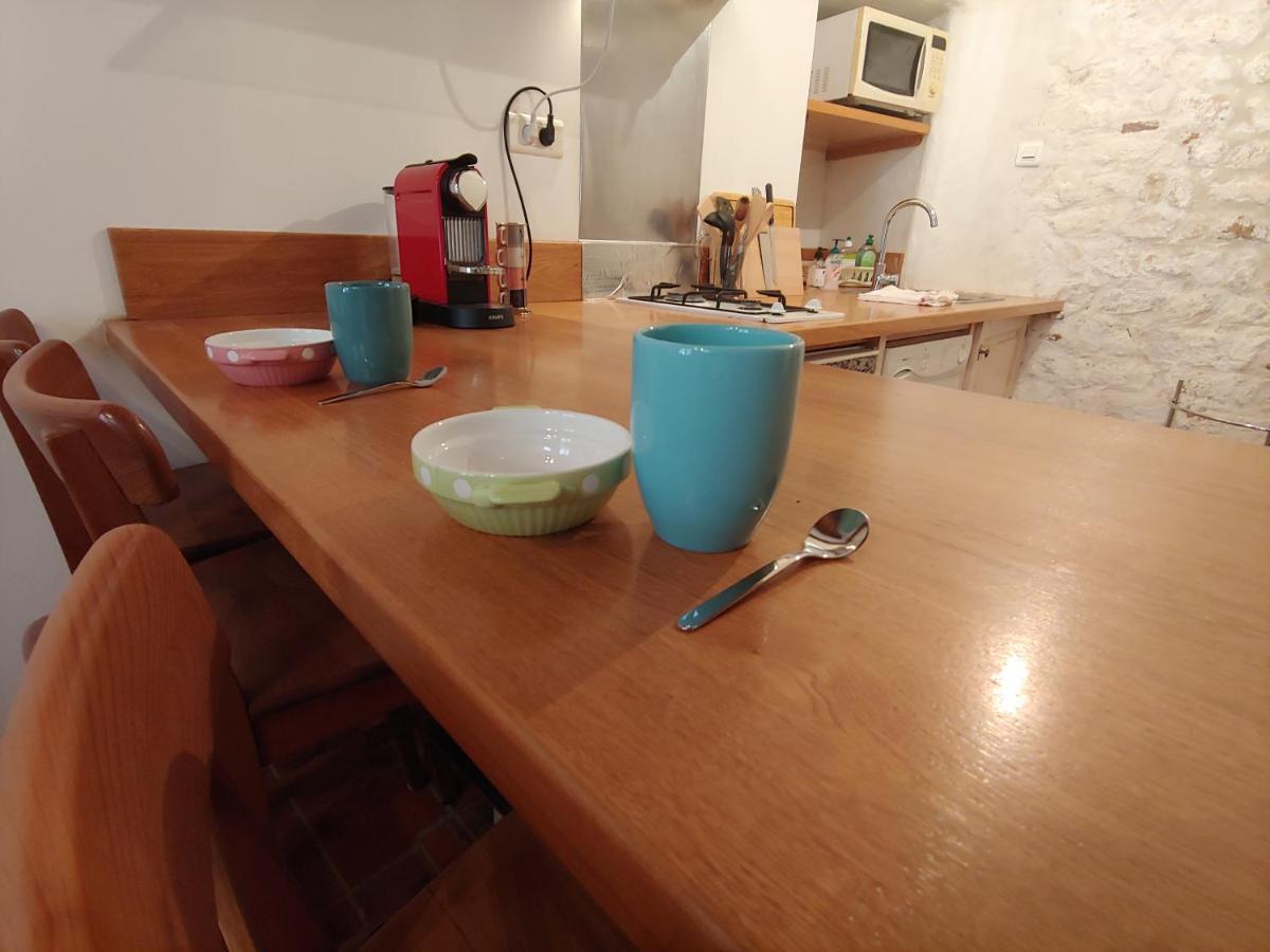 Charmante Maison Arlesienne A L'Ombre Des Arenes, De 2 A 5P Buitenkant foto